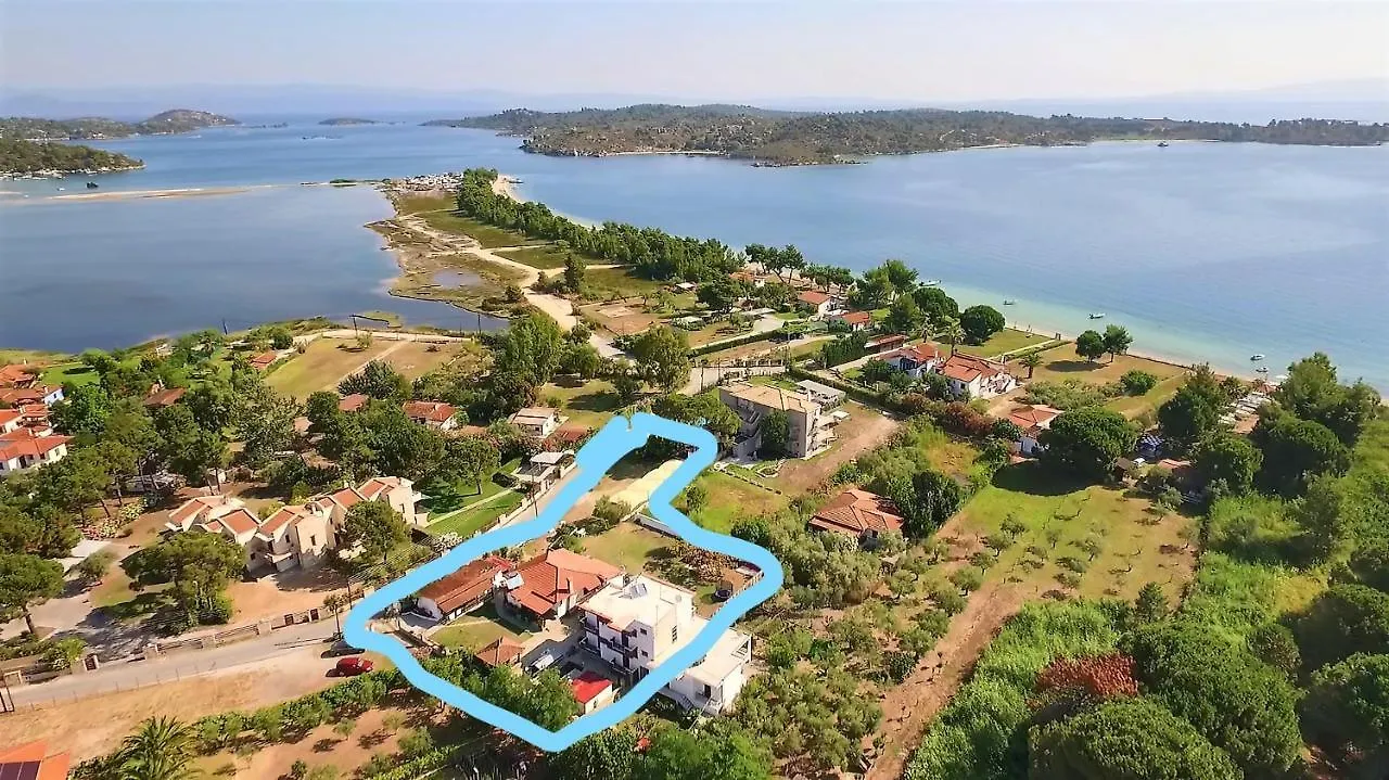Lampos House Vourvourou Apartment 0*,  Greece