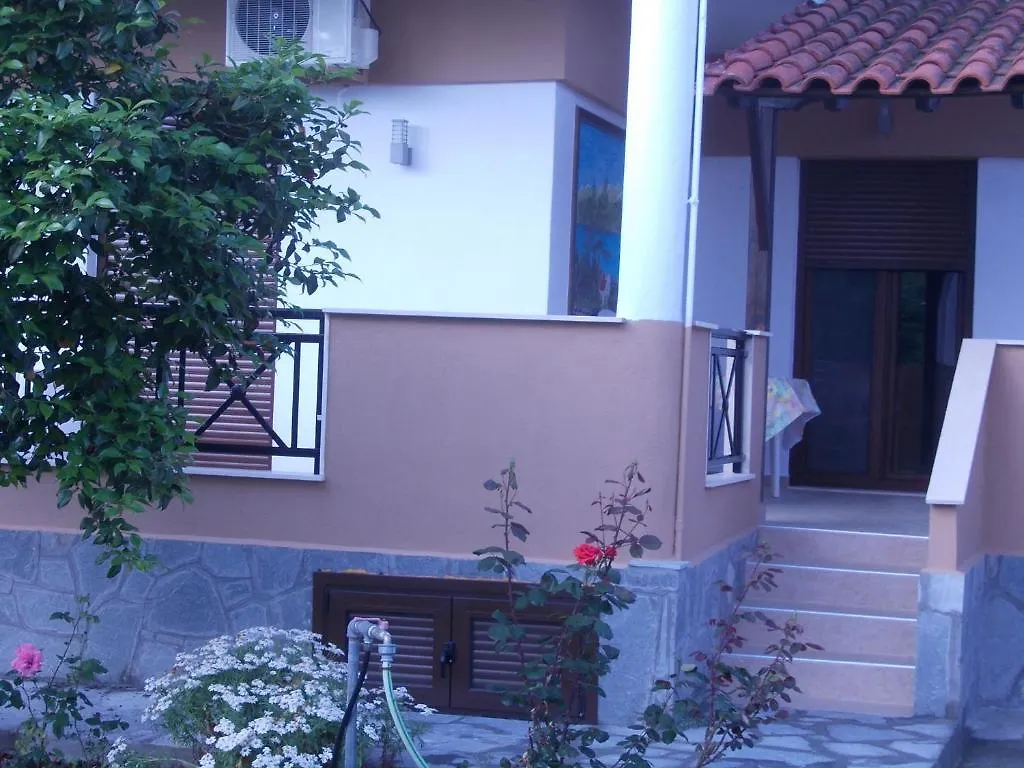 Lampos House Vourvourou Apartment